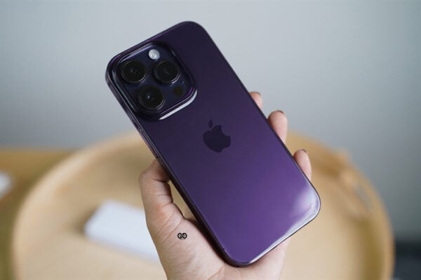 Deep Purple Translucent Sleek Hard Case - Image 2