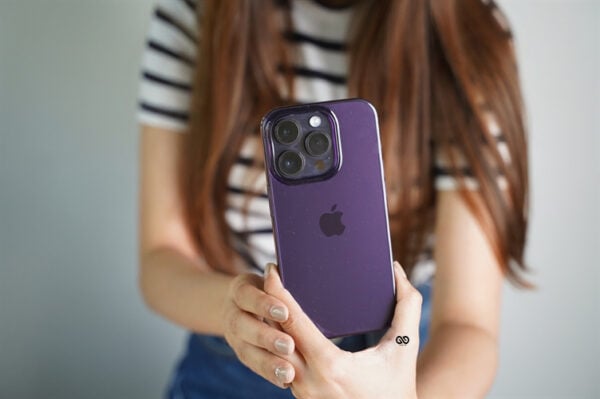 Deep Purple Translucent Sleek Hard Case - Image 12