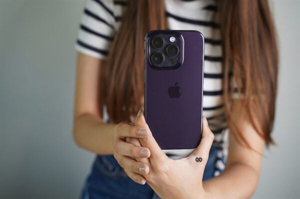 Deep Purple Translucent Sleek Hard Case - Image 16