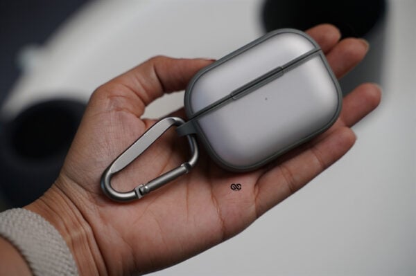 Slim Matte Case For AirPods Pro (2nd Generation) - Image 43