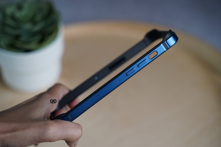 Lapis Blue Fiber Bumper for iPhone 13 Pro (Bumper, not a Case)
