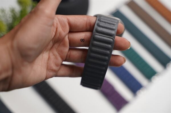 Latest Leather Magnetic Band For Apple iWatch 49 MM Series Ultra/Ultra 2 - Image 4