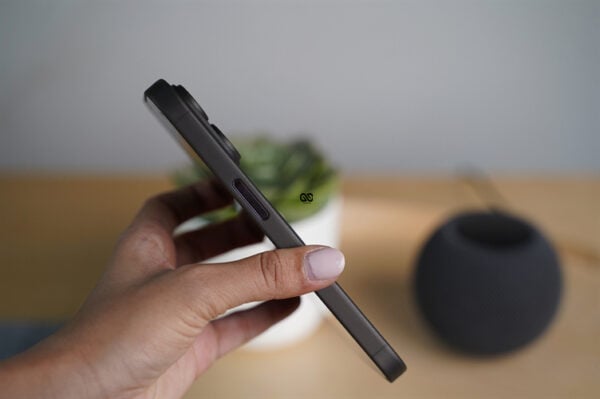 Gradient Black Magsafe Ultra Thin Case for iPhone 14 Pro - Image 5