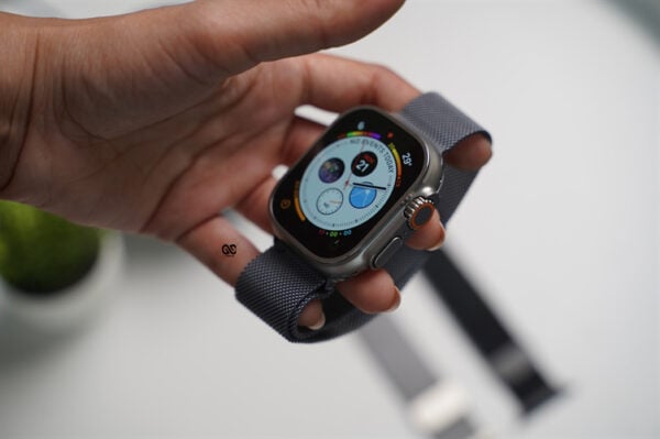 Milanese Magnetic Metal Loop For Apple Watch 49 MM Series Ultra/Ultra 2 - Image 15