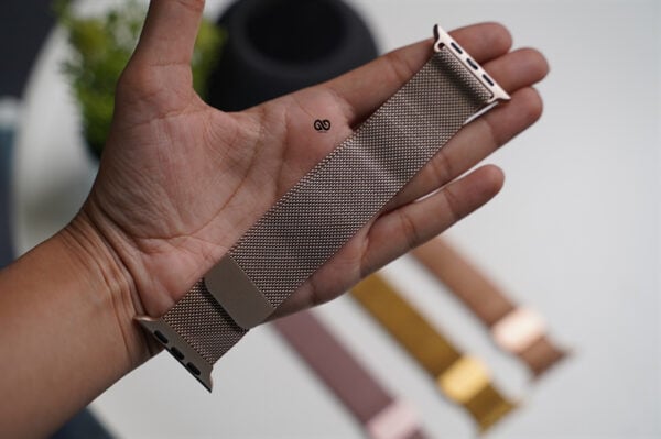 Milanese Magnetic Metal Loop For Apple Watch 49 MM Series Ultra/Ultra 2 - Image 44