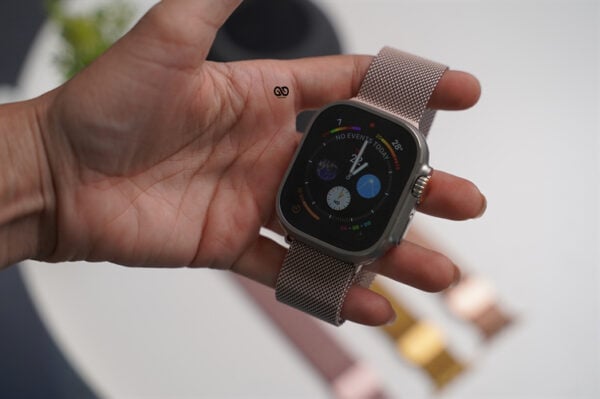 Milanese Magnetic Metal Loop For Apple Watch 49 MM Series Ultra/Ultra 2 - Image 50