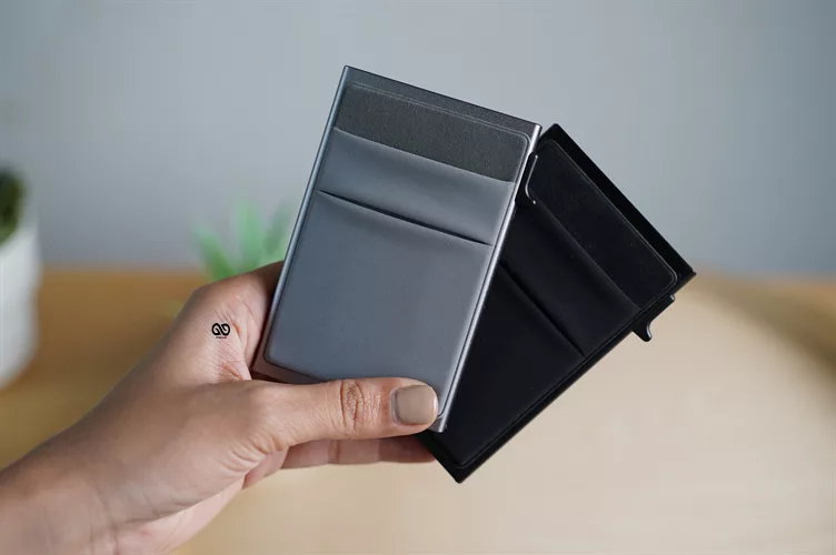 Carbon Fiber Leather Card and Cash Holder - Starelabs® India