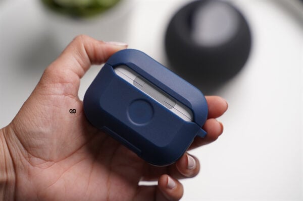 Midnight Blue Rugged Airpod Case For Airpods Pro (2nd Generation) - Image 4