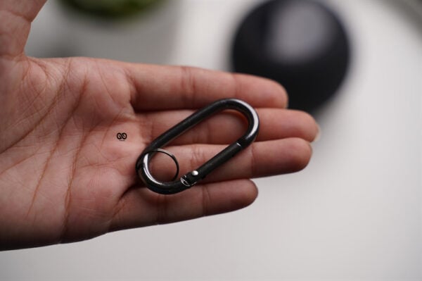 Rugged Translucent Airpods Pro Case (2nd Generation) - Image 18