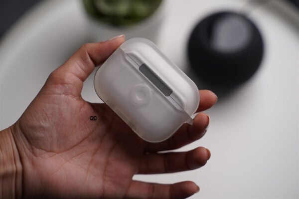 Rugged Translucent Airpods Pro Case (2nd Generation) - Image 23