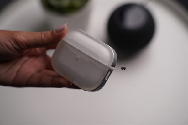Rugged Translucent Airpods Pro Case (2nd Generation) - Image 28