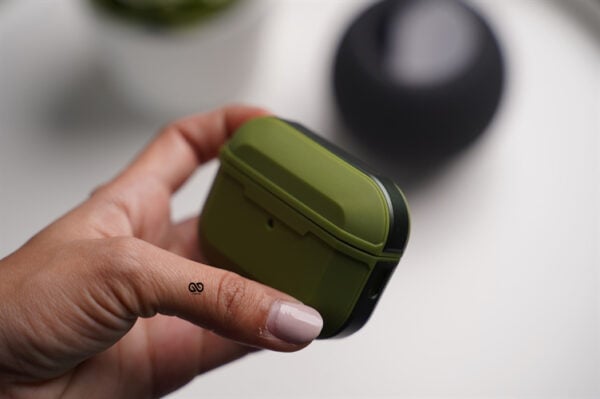 Midnight Green Rugged Airpod Case For Airpods Pro (2nd Generation) - Image 3