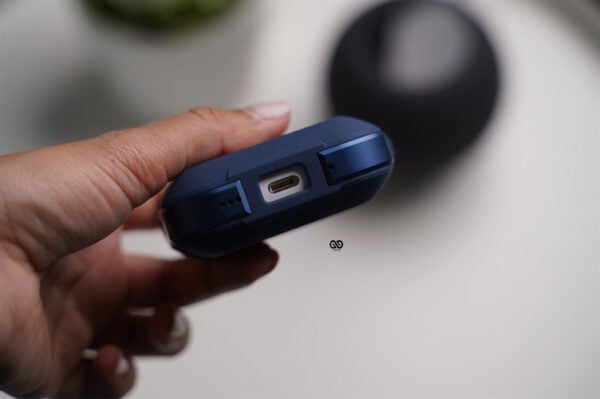 Midnight Blue Rugged Airpod Case For Airpods Pro (2nd Generation) - Image 7