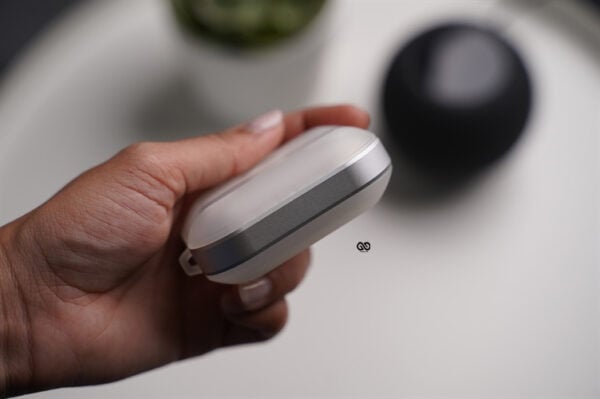 Rugged Translucent Airpods Pro Case (2nd Generation) - Image 5