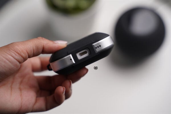 Black Silver Rugged Airpod Case For Airpods Pro (2nd Generation) - Image 6