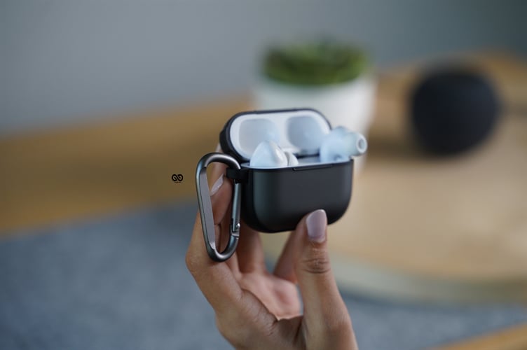 Rugged Translucent Airpods Pro Case (2nd Generation)