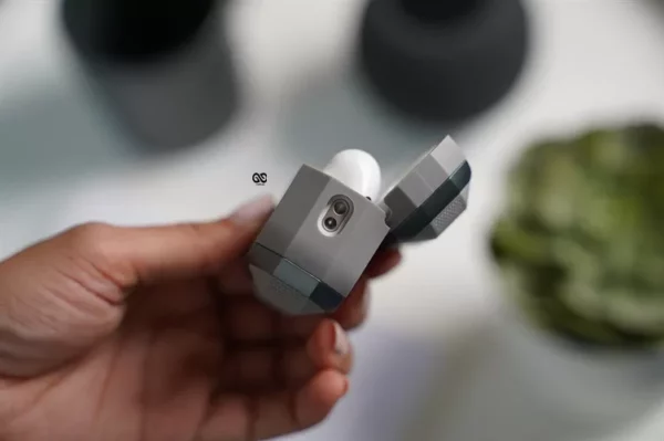 Shockproof Case For AirPods Pro (2nd Generation) - Image 9