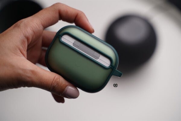 Slim Matte Case For AirPods Pro (2nd Generation) - Image 30