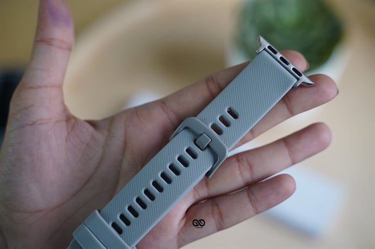 Soft silicone buckle strap for Apple Watch 44MM 45MM 46MM Series 4 5 6 7 8 9 10 SE SE 2 Gen